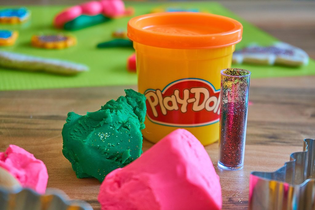 play-doh-3308885_1920-1024x682.jpg