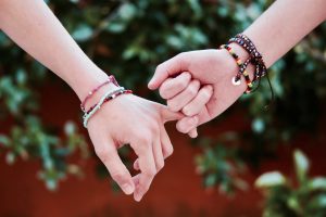 friendship-2156174-300x200.jpg