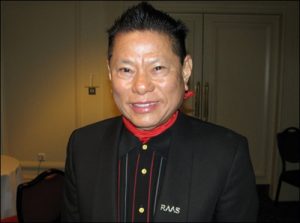 Hoa%CC%80ng_Kie%CC%82%CC%80u-300x223.jpg