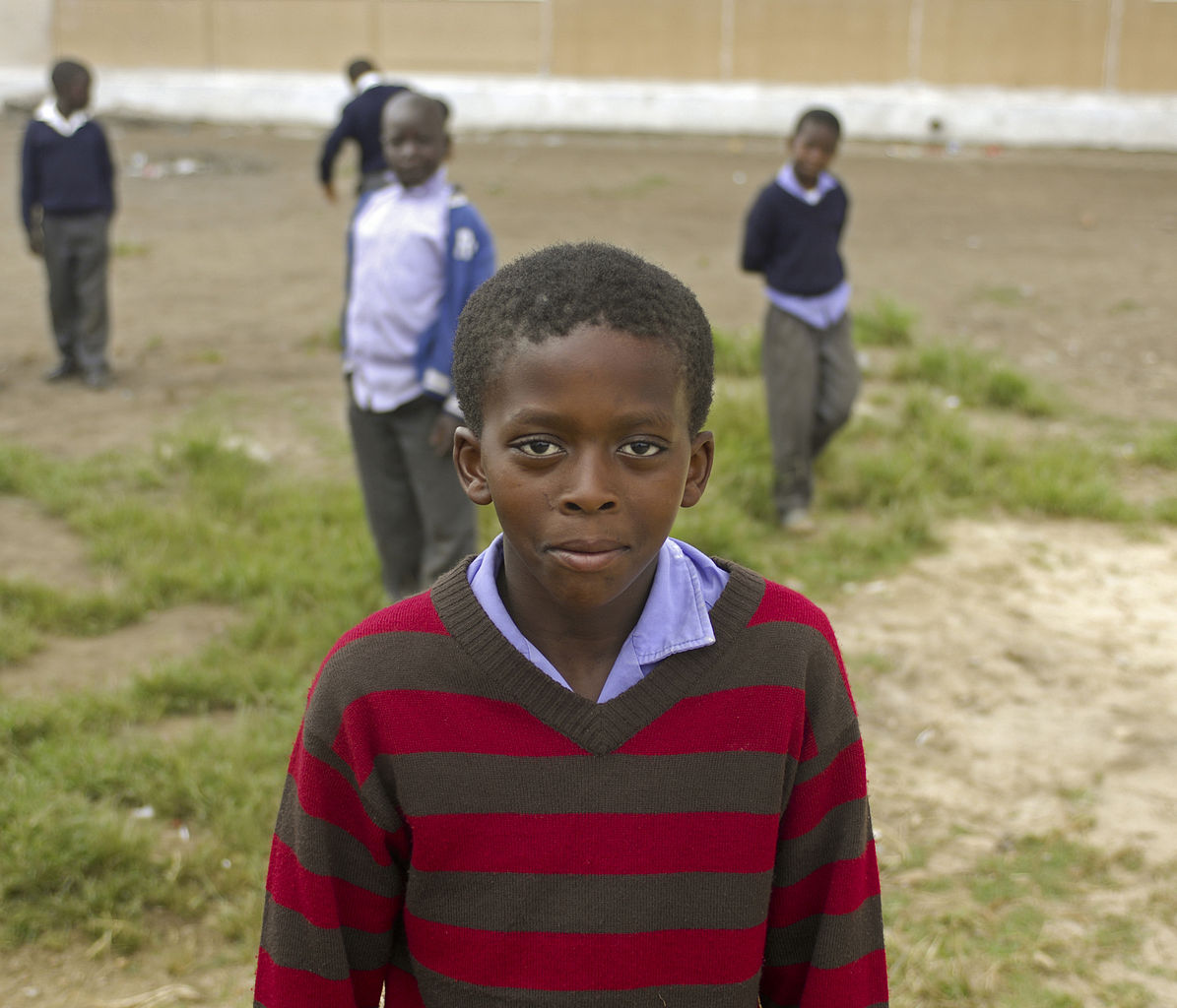 1195px-school_children_-lukhanyo_primary_school-_zwelihle_township_-hermanu-1539281761609.jpg