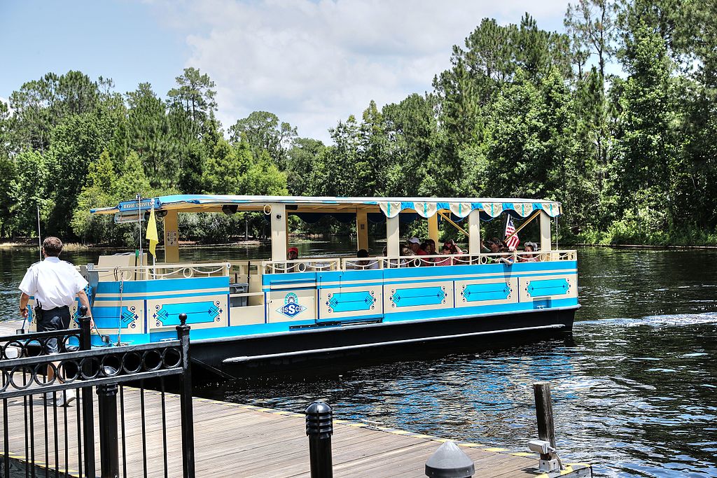 2016_june_10-going_to_disney_springs_-27125901814--1540242666158.jpg