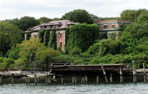 800px-Riverside_Hospital_North_Brother_Island_crop-300x192.jpg