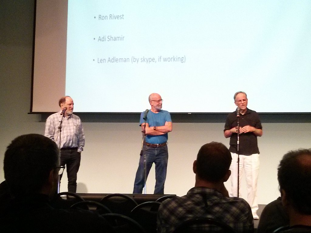 1024px-2017-08-ron_rivest_adi_shamir_and_len_adleman_on_crypto_2017_in_ucsb-1540773213790.jpg