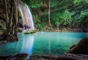 waterfall-3182326_1920-300x206.jpg