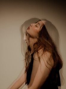 th-anh-789902-unsplash-221x300.jpg