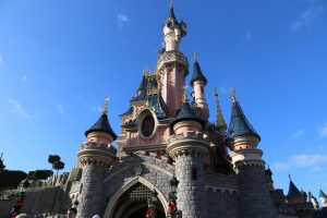 disneyland-2652760-300x200.jpg