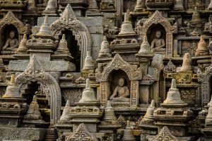 borobudur-1593390-300x199.jpg