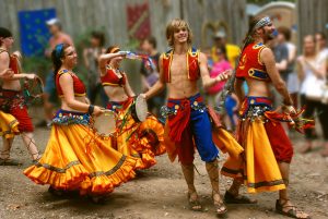 dancers-1054002-300x201.jpg
