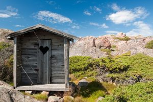outhouse-1522547-300x200.jpg