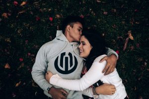 couple-1867688_1920-300x200.jpg