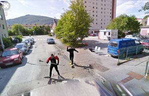 funny-google-street-view-photos-34-300x194.jpg