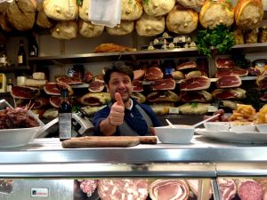 thumbs-up-743066_1920-300x225.jpg