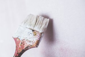 brush-painting-the-white-wall-6368-300x200.jpg