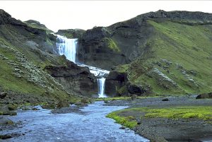 Ofaerufoss-300x201.jpg