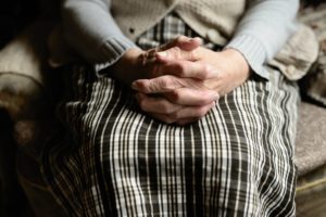 hands-4051469-300x200.jpg