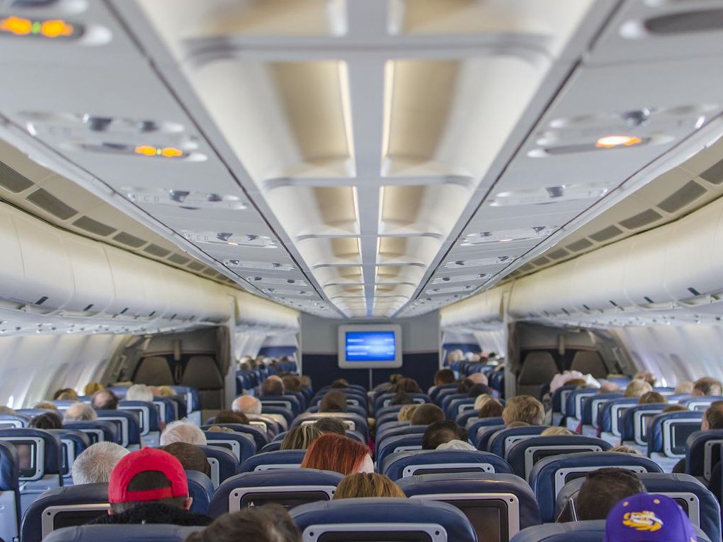 Real-Life-Stories-Embarrassingly-Entitled-Airline-Passengers-16.jpg.optimal.jpg