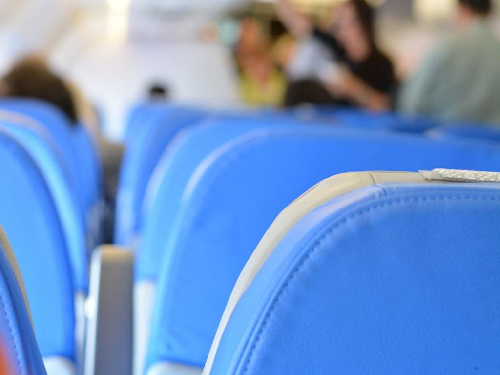 Real-Life-Stories-Embarrassingly-Entitled-Airline-Passengers-30.jpg.optimal.jpg