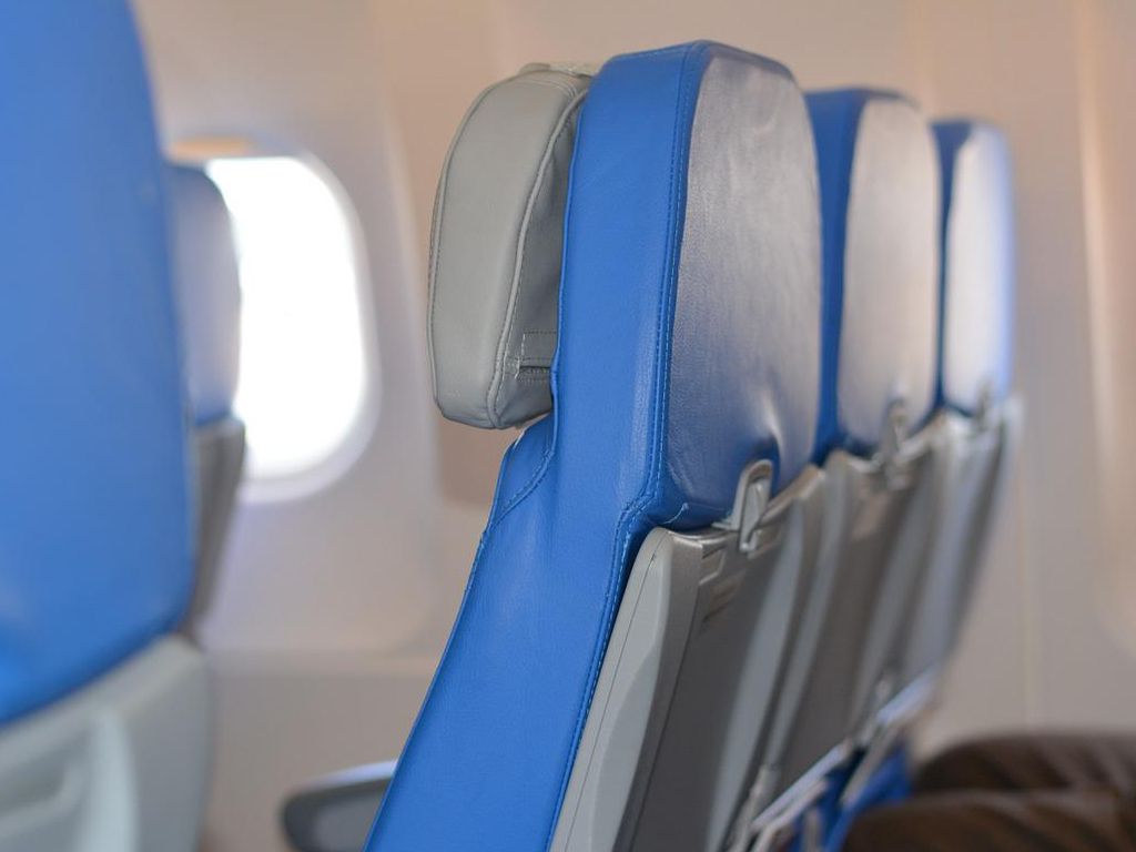 Real-Life-Stories-Embarrassingly-Entitled-Airline-Passengers-32.jpg.optimal.jpg
