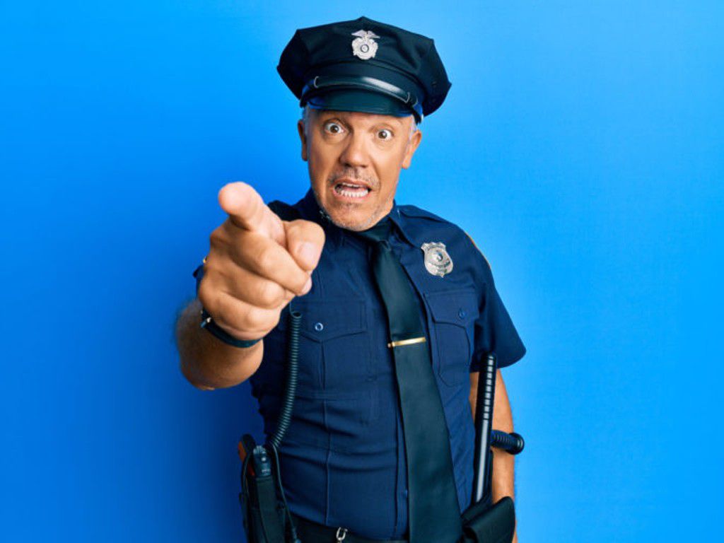 cop-2-shutterstock_1860014842-768x512-1.jpg.optimal.jpg
