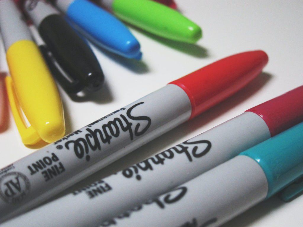 sharpie-pens-2-hello-i-m-nik-rPXrWdPTZPU-unsplash-1536x11521-1.jpg.optimal.jpg